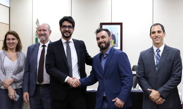 EBC e Ministério da Comunicações assinam parceria para Brasil Digital