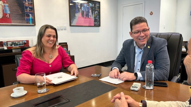 Cláudia de Jesus apresenta demandas para o governador de Rondônia