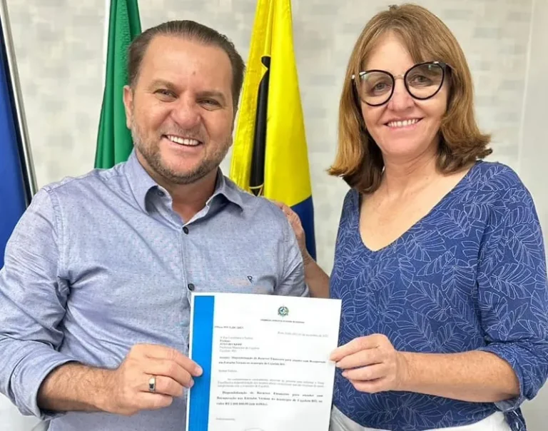 Cirone Deiró libera R$ 1 milhão para recuperação das estradas de Cujubim