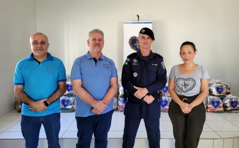 PM e LBV entregam 120 cestas básicas a famílias vilhenenses