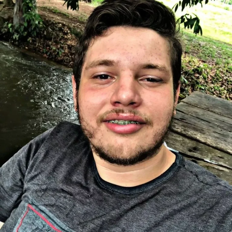 Jovem de 19 anos é assassinado durante assalto em Cacoal; Polícia recupera motocicletas envolvidas