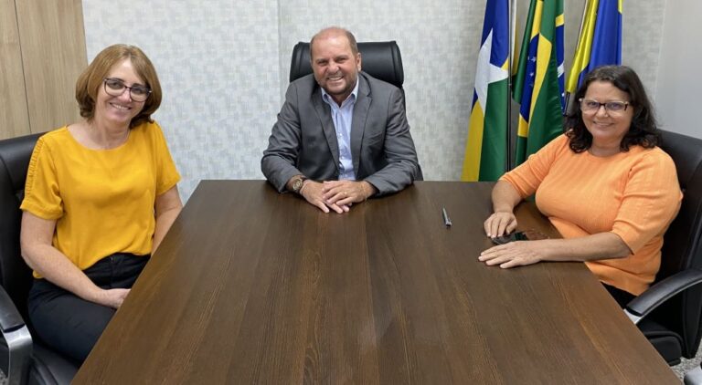 Apoio de Cirone Deiró garante melhores estradas em Cujubim