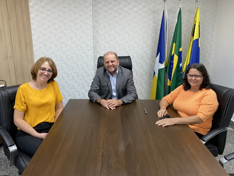 Apoio de Cirone garante melhores estradas em Cujubim