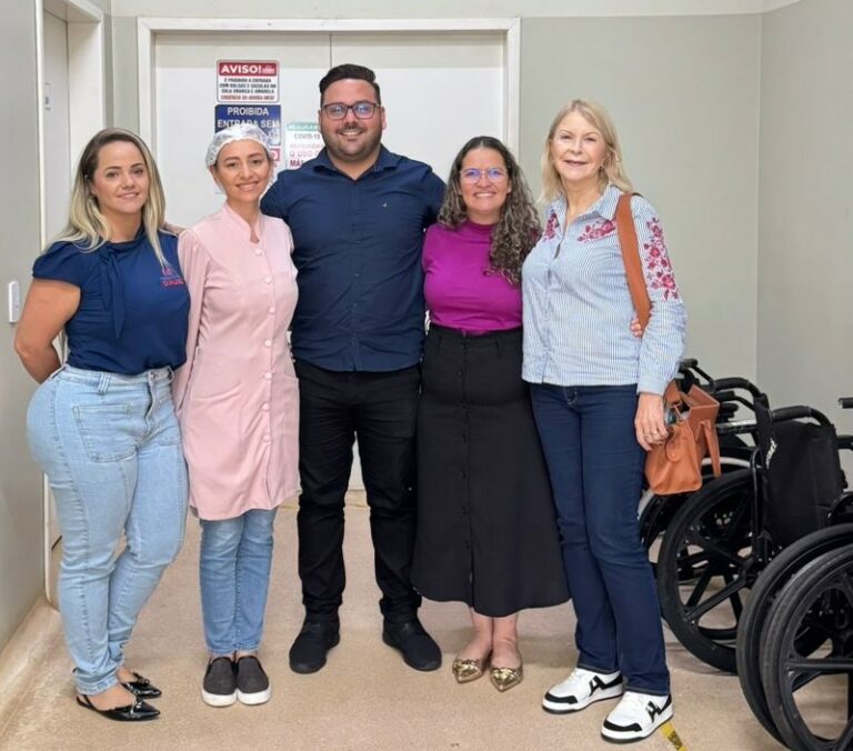 Comissão de Saúde da CMC fiscaliza Centro de Hemodiálise e cobra ação do Estado em Cacoal