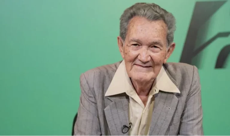 Ícone do jornalismo esportivo, Léo Batista morre aos 92 anos, no Rio de Janeiro