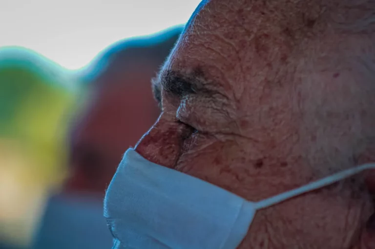 Saúde em foco: como proteger os mais vulneráveis das infecções virais