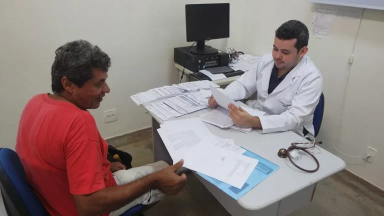 Rondônia convoca 45 médicos para entrega de documentação até quinta-feira, 9