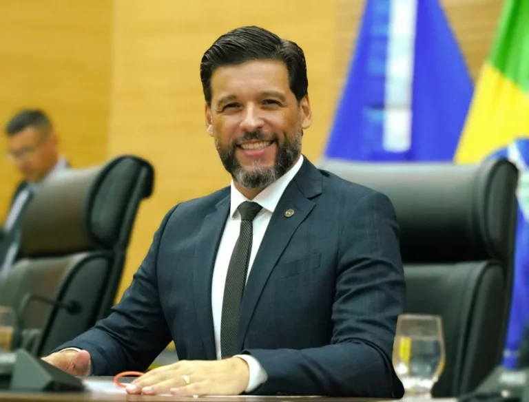 Agora é lei: projeto do Deputado Delegado Camargo garante espaços acessíveis em locais públicos e privados