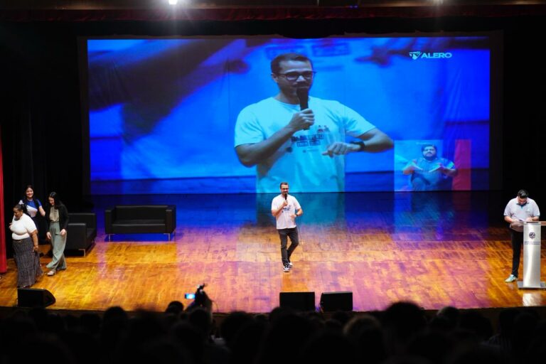 Acelero Enem reúne centenas de estudantes em Ariquemes e fortalece preparação gratuita para o Exame Nacional do Ensino Médio