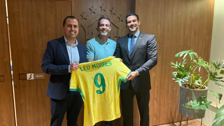 ESPORTE  Prefeitura e CBF firmam parceria para fortalecer o futebol em Porto Velho