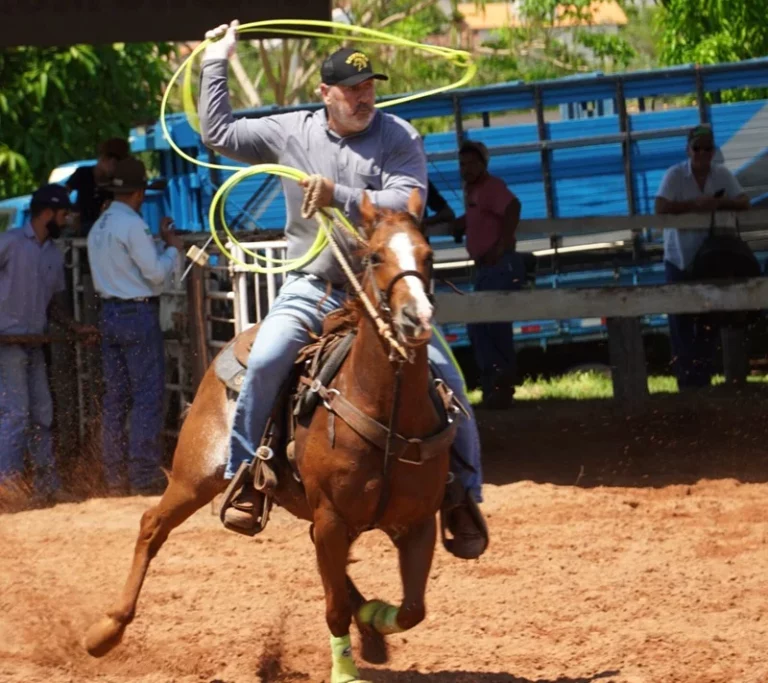 Apoio de Cirone fortalece esporte equestre em Rondônia