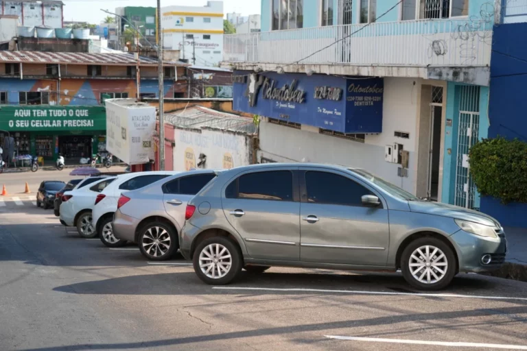MAIS VAGAS  Prefeitura de Porto Velho inicia nova sinalização horizontal e vertical na rua Irmã Capelli