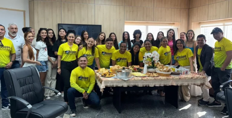 Gabinete da deputada Dra. Taíssa recebe alunos de Nova Brasilândia do Oeste em visita à Assembleia Legislativa