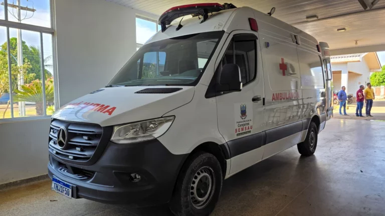 Cerejeiras recebe ambulância adquirida com recurso do deputado Delegado Lucas
