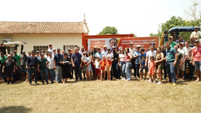 Associações rurais recebem mais implementos com apoio de Cirone