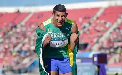 03.11.2023 - Jogos Pan-americanos Santiago 2023 - atletismo - 400m com barreiras  - Matheus Lima - Foto Alexandre Loureiro/COB @alexandreloureiroimagens