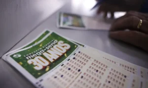 Veja as dezenas sorteadas na Mega-Sena 30 anos neste domingo