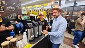 Wiveslando Neiva destaca fortalecimento das agroindústrias durante visita à Rondônia Rural Show Internacional 2026