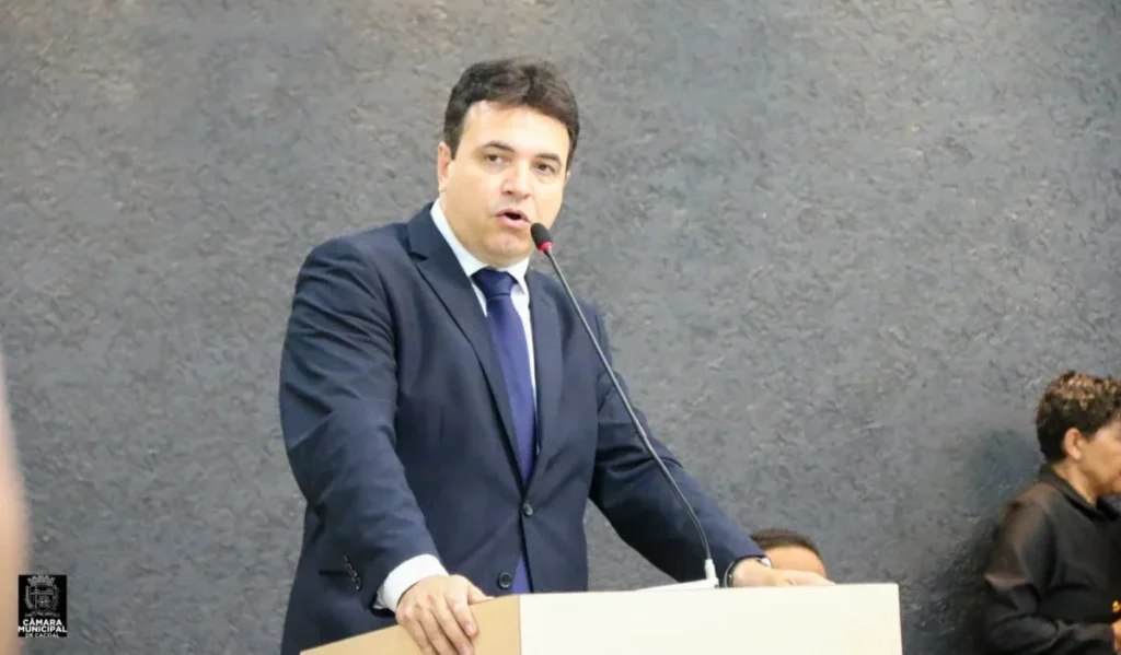 Prefeito de Cacoal consegue liminar na Justiça e suspende obrigação de pagar emendas impositivas dos vereadores